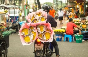 Découverte du marché aux fleurs de Bangkok : un voyage envoûtant au cœur de la Thaïlande marché aux fleurs de Bangkok