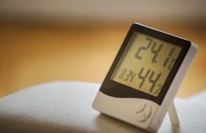 Comprendre le fonctionnement et l’utilité d’un hygromètre hygrometre